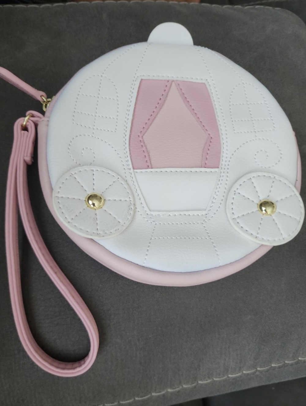 Betsey Johnson Pink Carriage Wristlet Pouch Luv Betsey Rare Novelty Bag - Picture 3 of 5